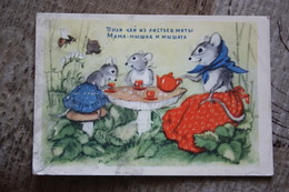 "MICE DRINKING TEA" - OLD USSR PC 1954 - BEE - Mushroom - Champignon - Mouse - Mushrooms