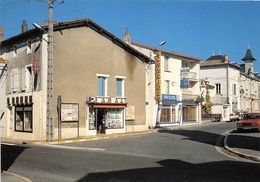 79-SAUZE-VAUSSAIS- CARREFOUR DE LA TOUR , CENTRE VILLE - Sauze Vaussais