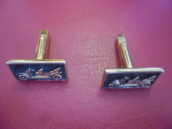 BOUTONS De MANCHETTE Auto Tacot - La Paire - Cuff Links & Studs