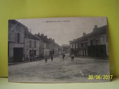 BRETIGNY (ESSONNE) LES COMMERCES. LES MAGASINS. UNE RUE. - Bretigny Sur Orge