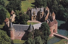 AINAY LE VIEIL. - Vue Aérienne Du Château .  CPM - Ainay-le-Vieil