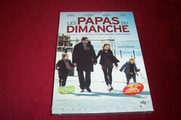 LES PAPAS DU DIMANCHE   °°  NEUF SOUS CELOPHANE - Lovestorys