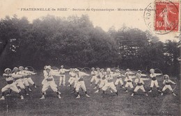 " FRATERNELLE De REZE". - Section De Gymnastique -  Mouvement De Cerceaux. Carte Pas Courante - Gymnastique