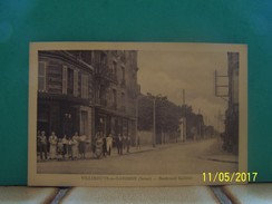 VILLENEUVE-LA-GARENNE (HAUTS DE SEINE) LES COMMERCES. LES MAGASINS. BOULEVARD GALLIENI. - Villeneuve La Garenne