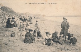 CPA 44 SAINT NAZAIRE Belle Carte La Plage Animée Avec Enfants éditions Vassellier - Saint Nazaire