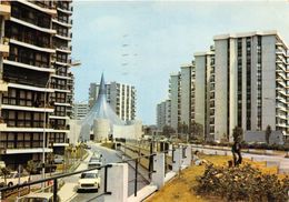 91-GRIGNY- L'AVENUE DES SABLONS ET L'EGLISE NOTRE DAME DE TOUTE JOIE - Grigny