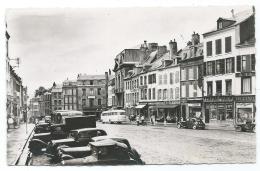 JOLIE CPSM AVESNES SUR HELPE, QUINCAILLERIE, MAGASIN GOULET TURPIN, PUB KODAK, AUTOS VOITURES ANCIENNES, TACOT, BUS, 59 - Avesnes Sur Helpe