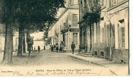 17 - Matha : Place De L' Hôtel De Ville Et Hôtel BRISSET - Matha