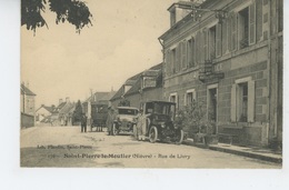 SAINT PIERRE LE MOUTIER - Rue De Livry (automobiles Devant HOTEL CLOUARD ) - Saint Pierre Le Moutier