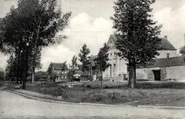 BELGIQUE - NAMUR - EGHEZEE - BRANCHON - Place Et école Des Filles. - Eghezée