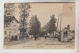 CPA MERY SUR OISE (Val D'Oise) - MERY SOGNOLLE : Rue De Paris - Mery Sur Oise