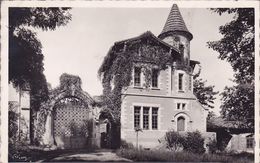 CPA - CPSM - 69 - SAINT LAURENT DE CHAMOUSSET - Château De La Bourdellière - Saint-Laurent-de-Chamousset