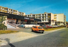 Montsoult (Val D'Oise) - Le Centre Commercial, Supermarché Franprix, 2 CV, 204 - Edition Combier, Carte CIM - Montsoult