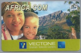 DE.- INTERNATIONAL PHONECARD. AFRICA COM. € 5. - VECTONE Gnanam Telecom Centers. 2 Scans. - GSM, Cartes Prepayées & Recharges