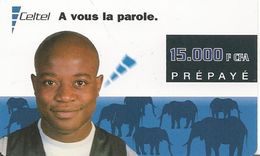 CARTE-PREPAYEE-GSM-GABON-15000F CFA-HOMME Et ELEPHANTS-07/2001-TBE - Gabun