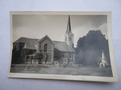 CPSM 59 - BAISIEUX L'EGLISE SAINT JEAN BAPTISTE ET LE MONUMENT AUX MORTS - Villeneuve D'Ascq