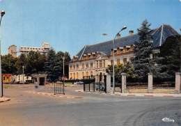 TAVAUX  ENTREE USINE SOLVAY - Tavaux