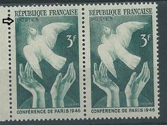 [19] Variété : N° 761 Conférence De Paris Impression Empattée Sous POSTES Tenant à Normal ** - Unused Stamps