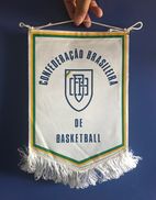 BASKETBALL BRAZIL FEDERATION  OFFICIAL  PENNANT 34 X 22 Cm - Andere & Zonder Classificatie