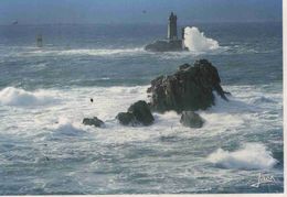 CPM  Pointe Du Raz Phare De La Vieille - Plogoff