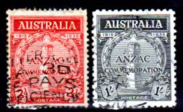 Australia-184 - 1935: Y&T N. 100, 101 (o) Used - Senza Difetti Occulti. - Oblitérés