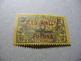 TIMBRE  WALLIS-ET-FUTUNA     N  31     COTE  1,25  EUROS   NEUF  TRACE   CHARNIERE - Neufs