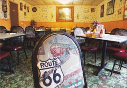 USA - Route 66 Old Family Restaurant, Illinois, China's Postcard - Route '66'