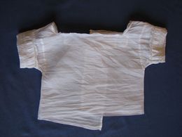 143 - Brassière De Bébé Ancienne - 1900-1940