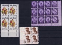 USA 3 Corner Blocks With Displaced Perforations  MNH/** - Unused Stamps