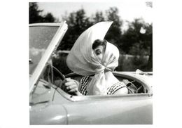 Automobile Au Foulard Par Doisneau (1960) - Doisneau