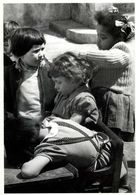 Rubans Et Frisettes Par Doisneau (1956) - Doisneau