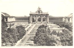 Bruxelles - CPA - Arcade Et Musée Du Cinquantenaire - Museen