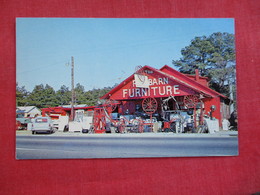 North Carolina > Fayetteville  Red Barn     Ref 2846 - Fayetteville