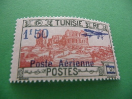 TIMBRE  TUNISIE  POSTE  AERIENNE    N  11    COTE  5,75   EUROS   NEUF  TRACE  CHARNIERE - Airmail