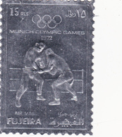 Etiquette De Vin Gaufrée Neuve  7,5 X 11 Jeux Olympiques De MUNICH 1972 FUJEIRA Olympisme J.O. Sport Lutte - Etiketten Met Een Ongewone Vorm