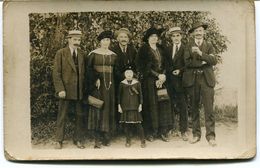 CPA - Carte Postale - Fantaisie - Photo - Portrait De Famille - Femme, Homme, Enfant  (F110) - Genealogie