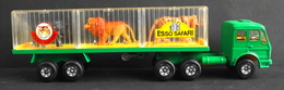 TOUT En METAL CAMION MERCEDES GAMA Et Sa REMORQUE PLATEAU - Transp. D'ANIMAUX ESSO SAFARI - Echelle 1:160