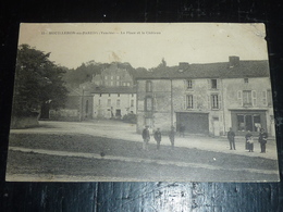 MOUILLERON-EN-PAREDS - LA PLACE ET LE CHATEAU - 85 VENDEE (Z) - Mouilleron En Pareds