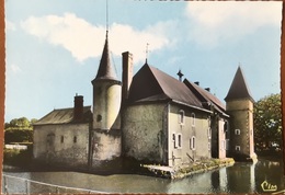 CPA Les Douves Du Château La Preugne COMBIER - Préveranges