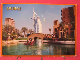 Emirats Arabes Unis - Dubai - Madinat Jumeriah And View Of Burj Al Arab - Joli Timbre - Scans Recto-verso - United Arab Emirates