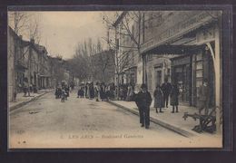 CPA 83 - LES ARCS - Boulevard Gambetta - TB PLAN Rue CENTRE VILLAGE Avec TB ANIMATION DEVANTURES MAGASINS - Les Arcs