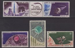 Comores, 3 Timbres Et Un Triptyque Neufs Sans Charnière, Satellite - Luftpost