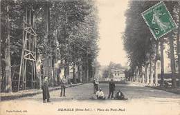 76-AUMALE- PLACE DU PETIT-MAIL - Aumale