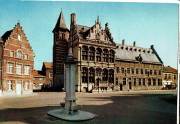 Zoutleeuw Stadhuis En Hallen - Zoutleeuw