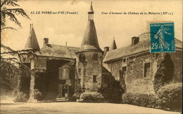 N°764 RRR GG  LE POIRE SUR VIE COUR D HONNEUR DU CHATEAU DE LA METAIRIE - Poiré-sur-Vie