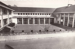 Court-St-Etienne - Ecole Technique Provinciale Cour De Jeux - Court-Saint-Etienne