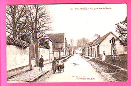 27 VILLEMEUX VUE PRISE RUE DU MOULIN ENFANT AVEC UNE BROUETTE  TAILLE D'UN ARBRE - Villemeux-sur-Eure