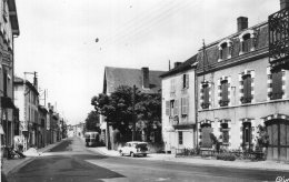 V15338 Cpsm 63 Combronde - Route De Montluçon - Combronde