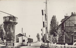 Brétigny Sur Orge : Entrée De La Station Magasin - Bretigny Sur Orge