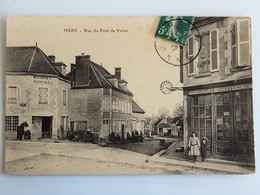 C.P.A. 89 : HERY Rue Du Pont De Verne, Animé, Magasin "Cycles Et Accessoires", Timbre En 1912 - Hery
